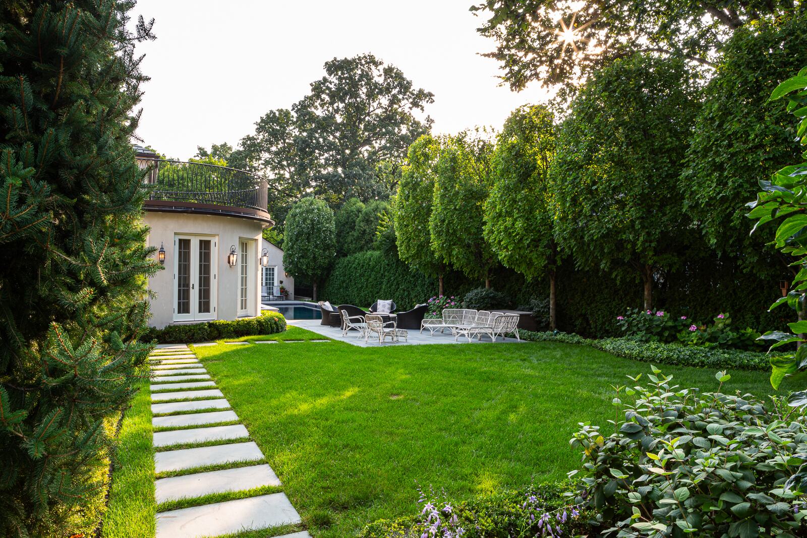 Landscape maintenance in Riverwoods, IL